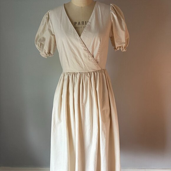 Lisa Says Gah Dresses & Skirts - Lisa Says Gah cream midi dress